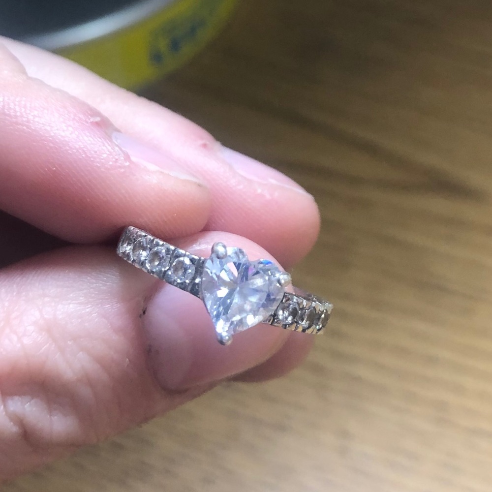 PAGODA STERLING SILVER HEART SHAPED RING SIZE 6